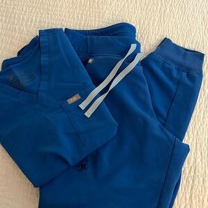 FIGS scrubs!